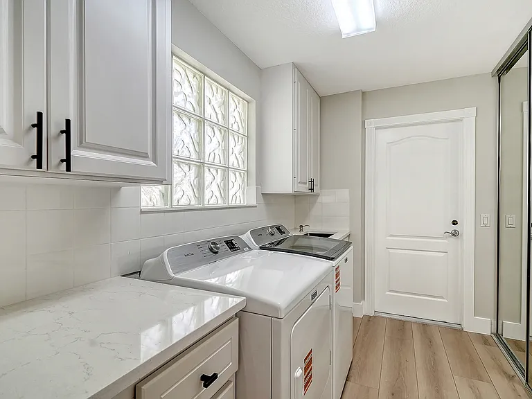 5533 Avellino Pl — Photo 23