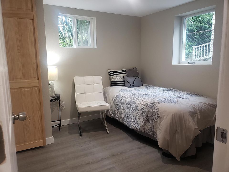 1st image of 5324 8th Ave NE Unit C