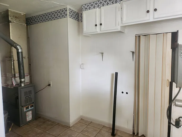 1051 Lawnview Ave — Photo 12