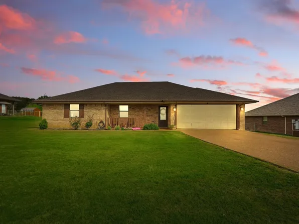 1308 Cochise Trl, Granbury, TX 76048