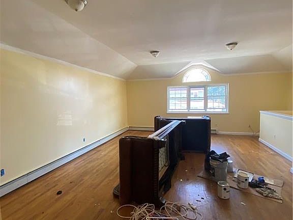 2nd image of 1431 Pinson St Floor 2