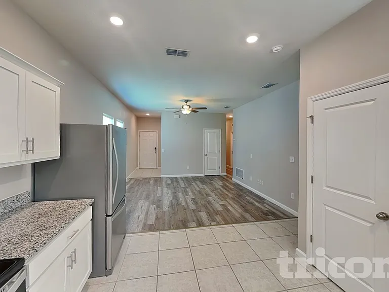 1073 Cades Cove Way — Photo 5
