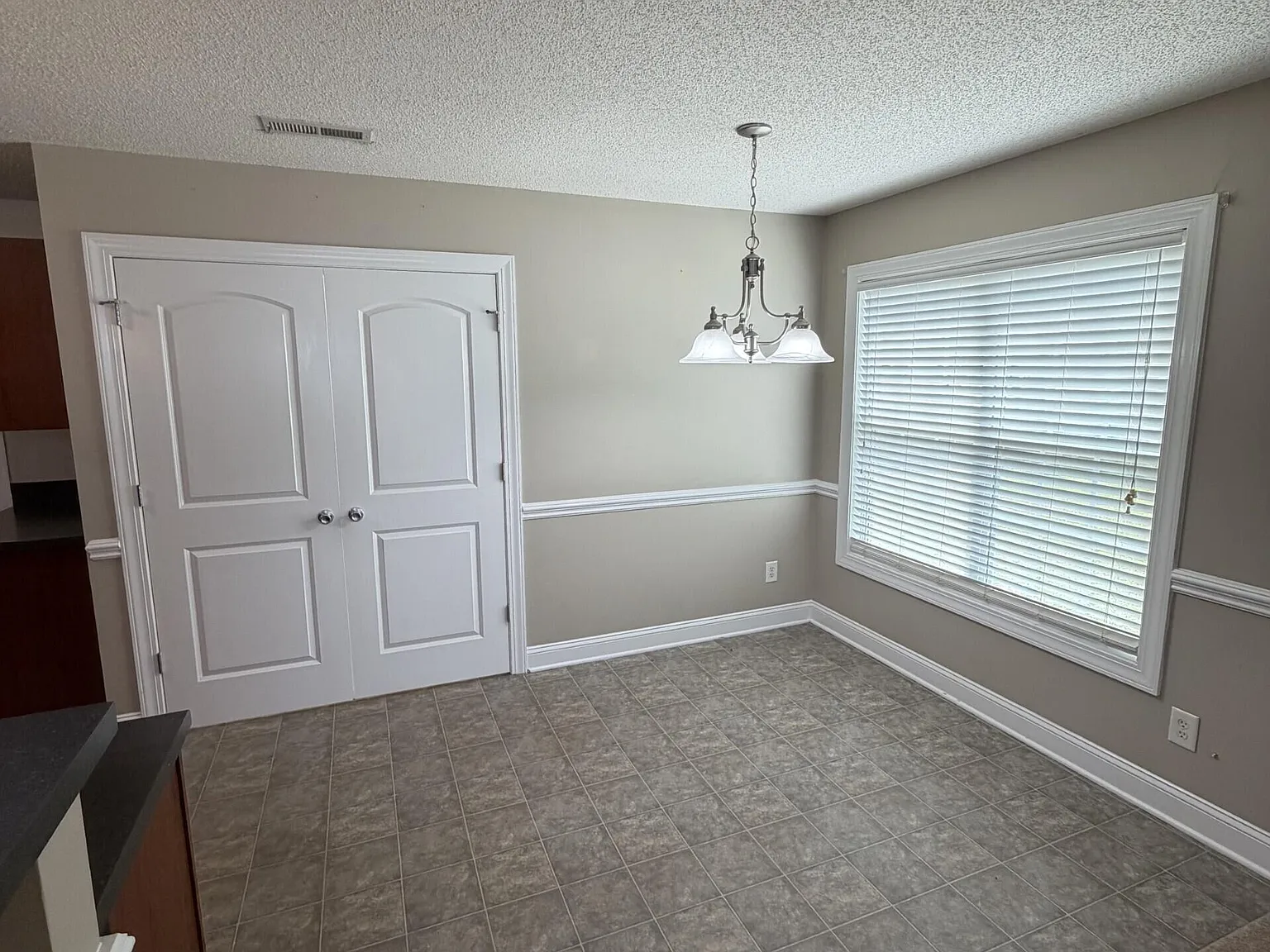 3 bed, 2.0 bath, $1,550 — Photo 4