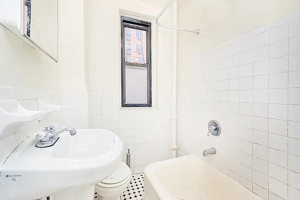 Rented by Compass | media 5