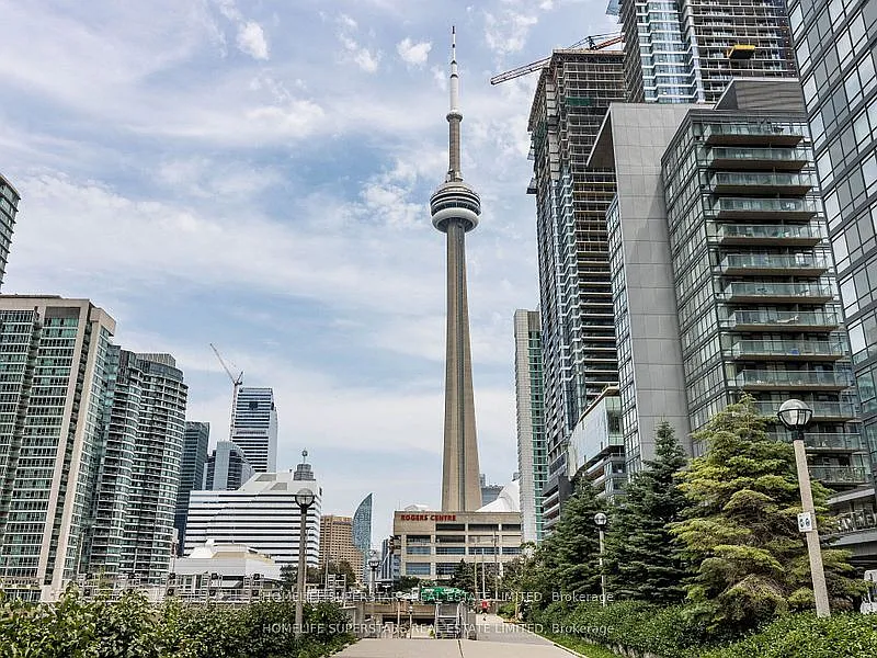 2 bed, $2,300 — Photo 1