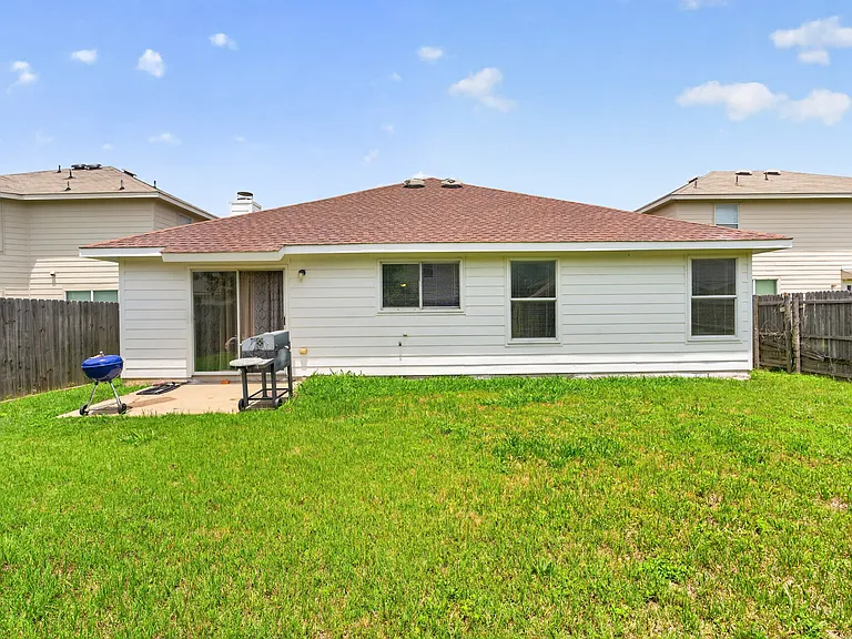 361 Blairwood Dr — Photo 17