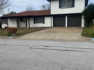 1732 Sheffield Pl, Fort Worth, TX 76112
