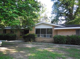 311 Fairview Rd, Camden, AR 71701