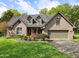 1761 Garland Rd, Knoxville, TN 37922