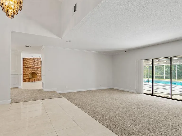 10206 Lakeview Dr — Photo 14