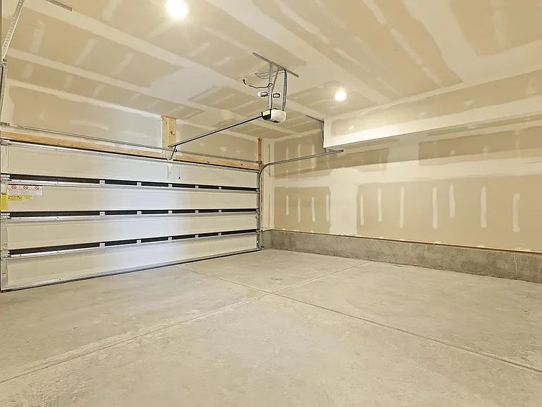 417 Talbot Dr — Photo 29