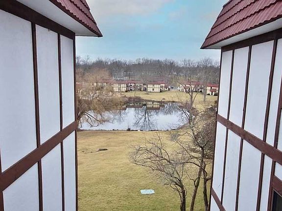 3rd image of 1206 Skyline Dr