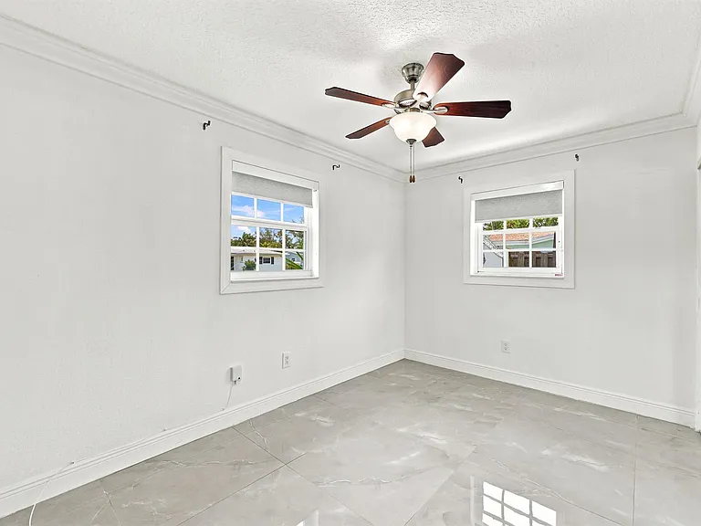 2649 Cedarcrest Rd — Photo 25