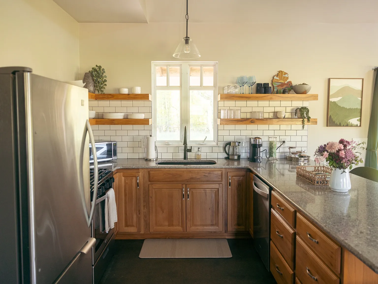 1 bed, 720 sqft, $2,250 — Photo 2