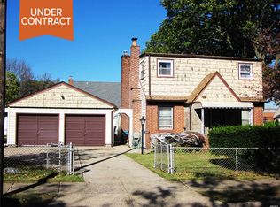 1649 Imperial Ave, New Hyde Park, NY 11040