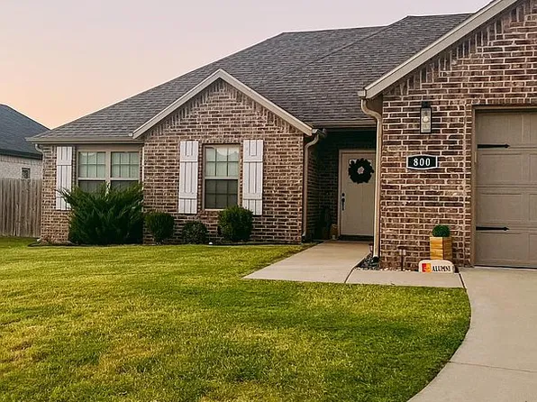 800 Bob Glen Cir, Centerton, AR 72719