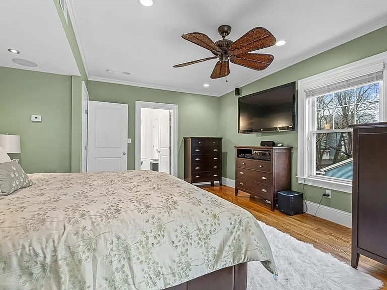 34 Glen Rd — Photo 28