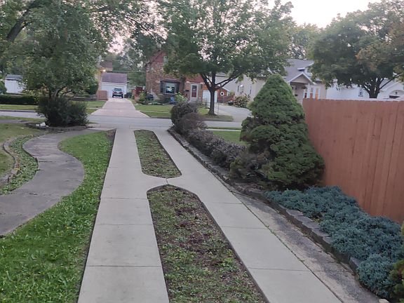 5th image of 411 S Summit Ave