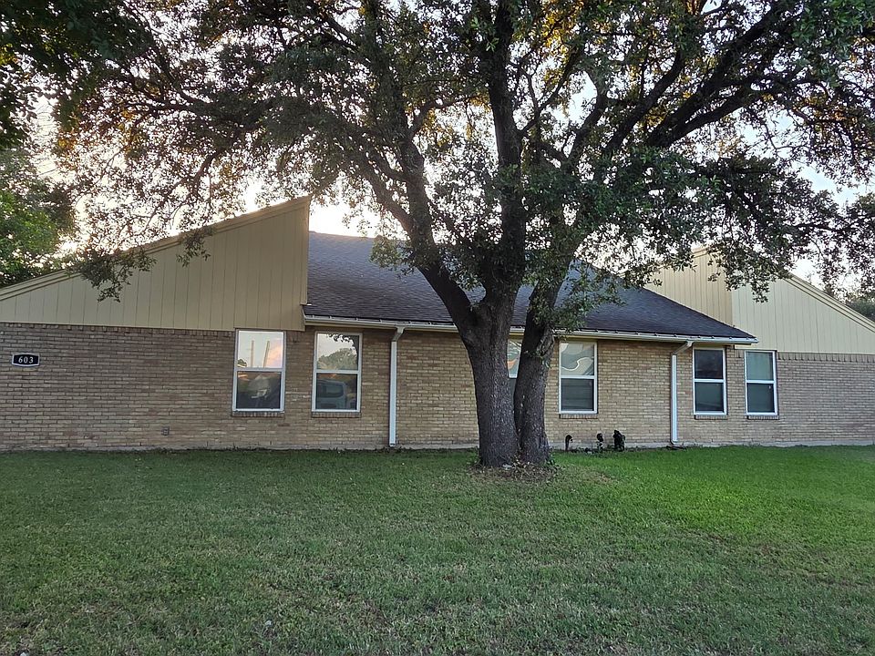 1st image of 603 Woodhaven Pl