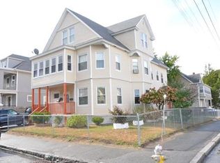 31 Bigelow St, Lawrence, MA 01843