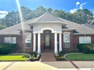 2207 Point Dr, Monroe, LA 71201