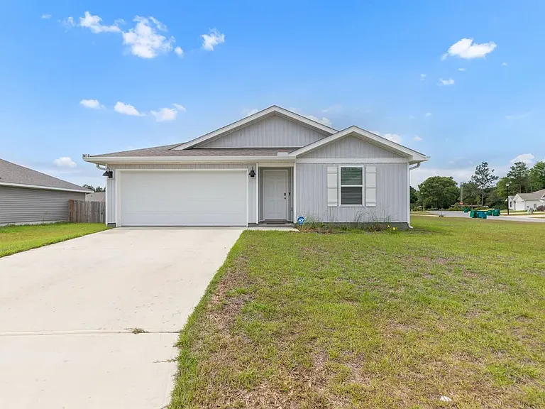 3418 Phoenix Ct — Photo 2