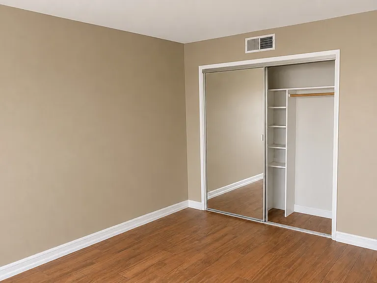 1201 N California St #38 — Photo 9