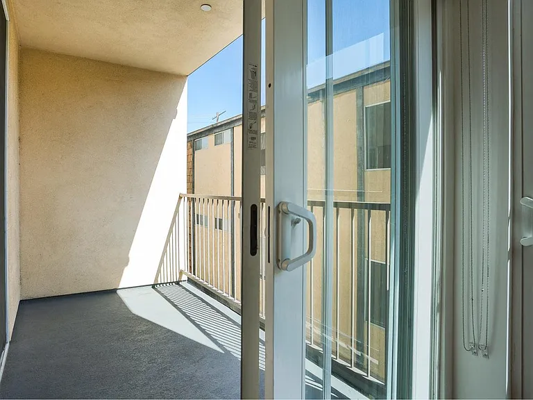 Spacious Patio