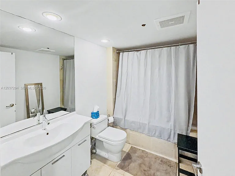 475 Brickell Ave #1910 — Photo 10