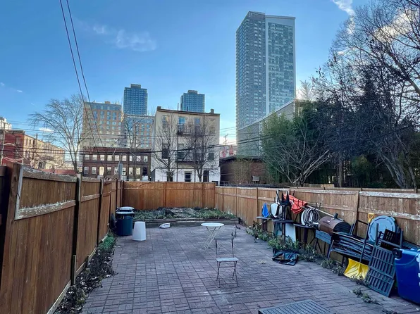 183 Montgomery Street image 12 of 12