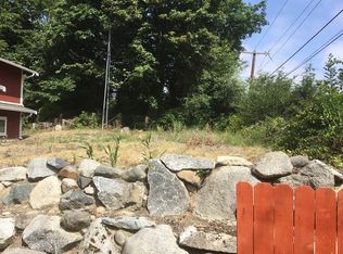 2734 9th St SW, Puyallup, WA 98373