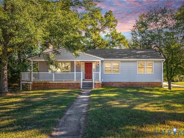3901 Cambridge Pl, Hopewell, VA 23860