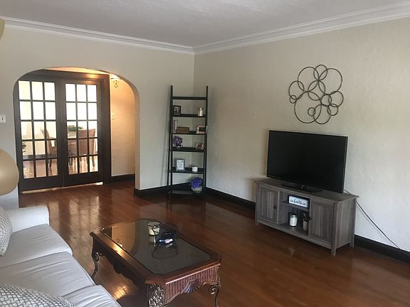 4th image of 2558 Madison Rd APT 23