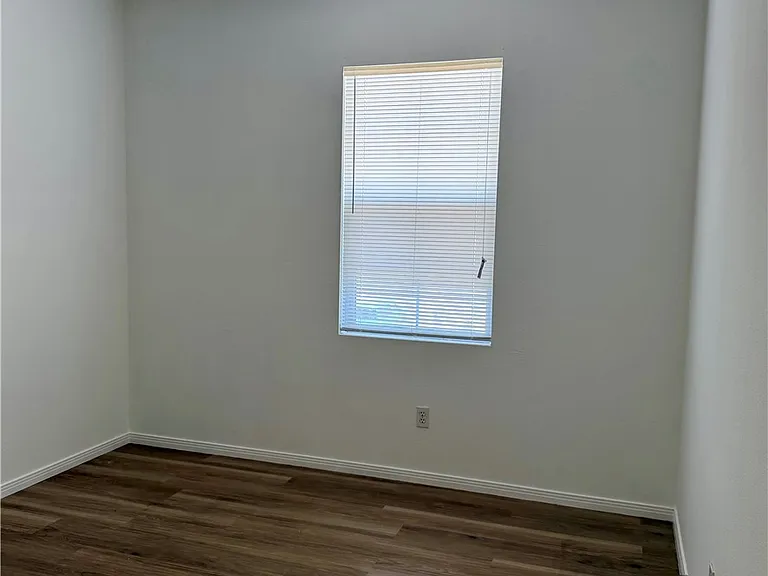22839 Morro Dr — Photo 7