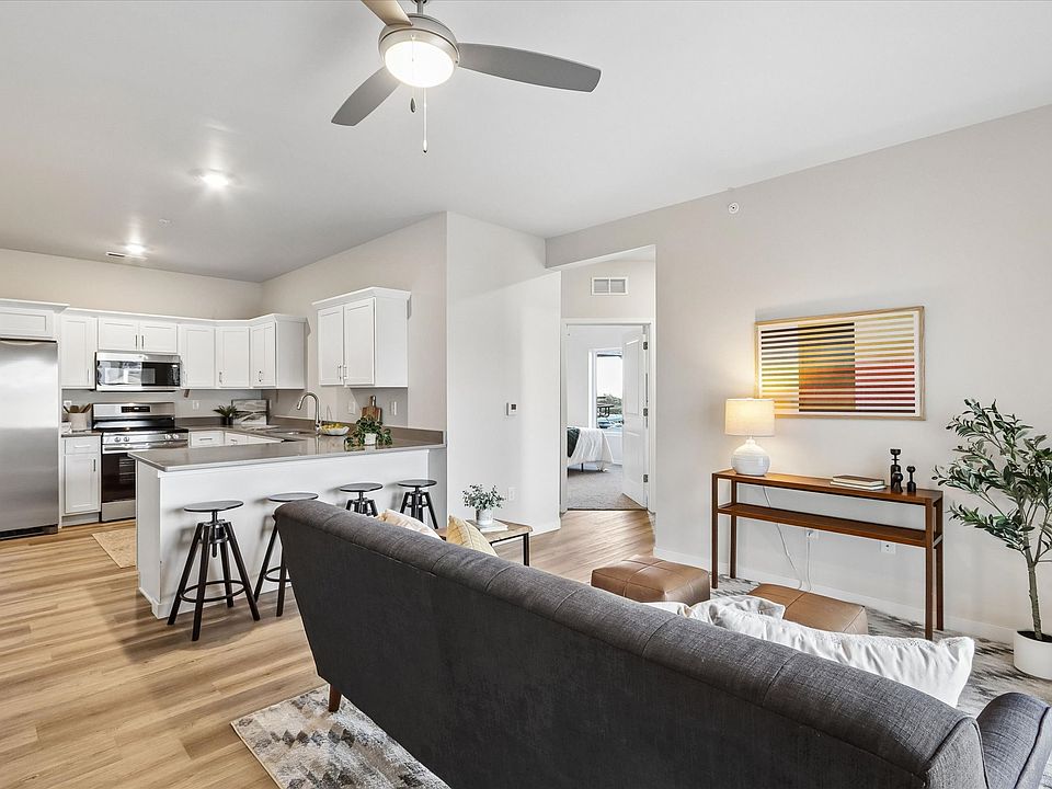 1st image of 1735 N Jones Blvd #2
