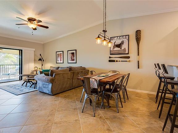 5th image of 9836 Venezia Cir Unit 922