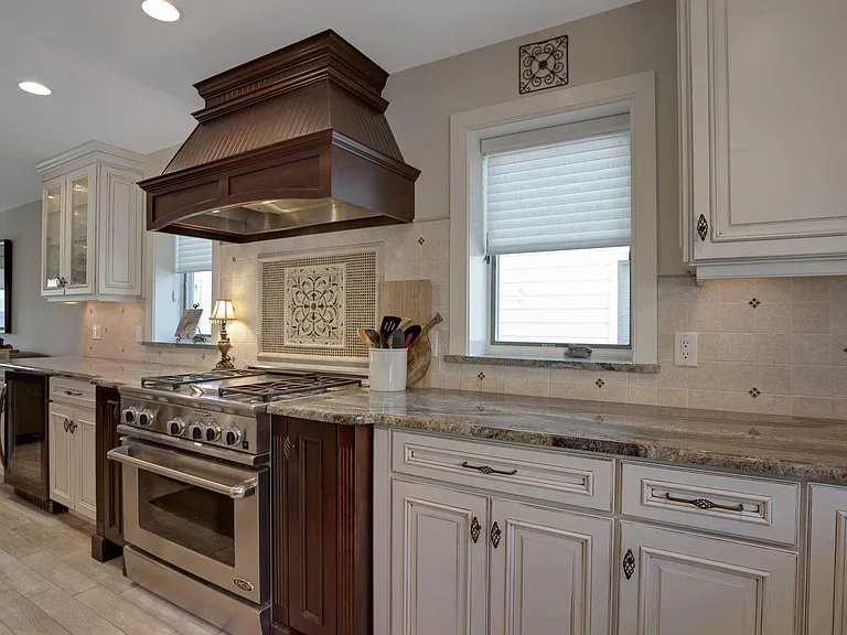 16 N Haverford Ave — Photo 3