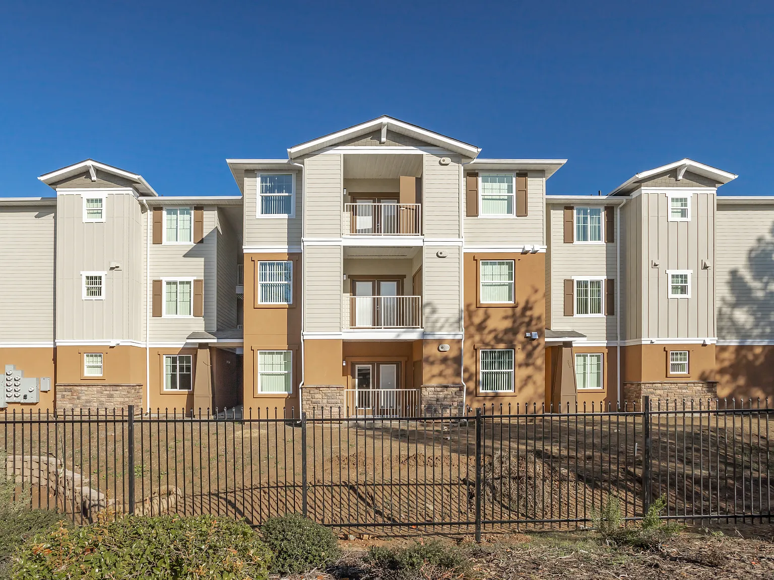 Peterson Place — Photo 2
