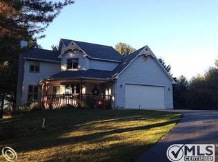476 W Brocker Rd, Metamora, MI 48455