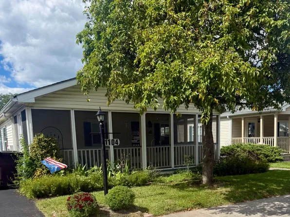 1104 John F Kennedy Dr, North Wales, PA 19454