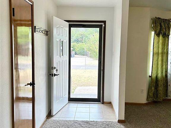 4th image of 505 NW 40th St
