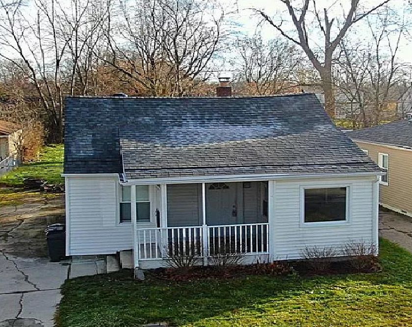 1st image of 15690 Green Lane Ave