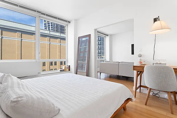 Rented by Oxford Property Group | media 60