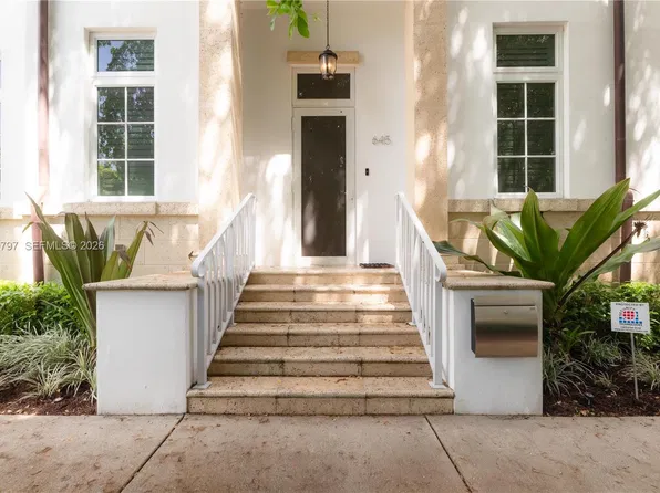 645 Santander Ave Unit 2, Coral Gables, FL 33134