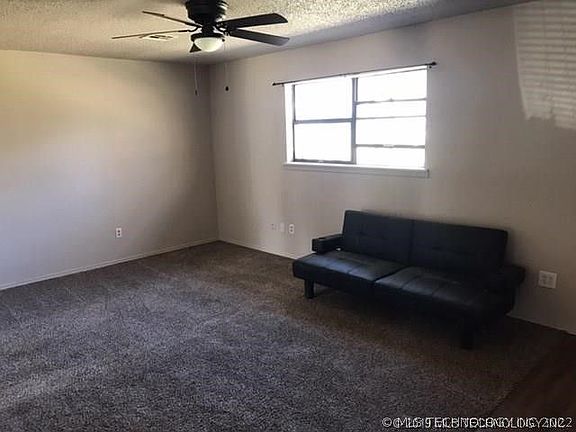 2nd image of 205 E Morris Ave