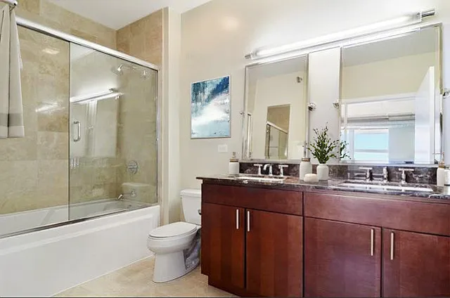 700 N Larrabee St — Photo 8