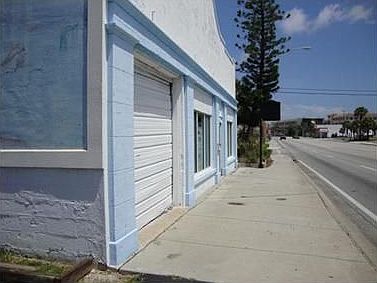 3rd image of 303 S Us Highway 1