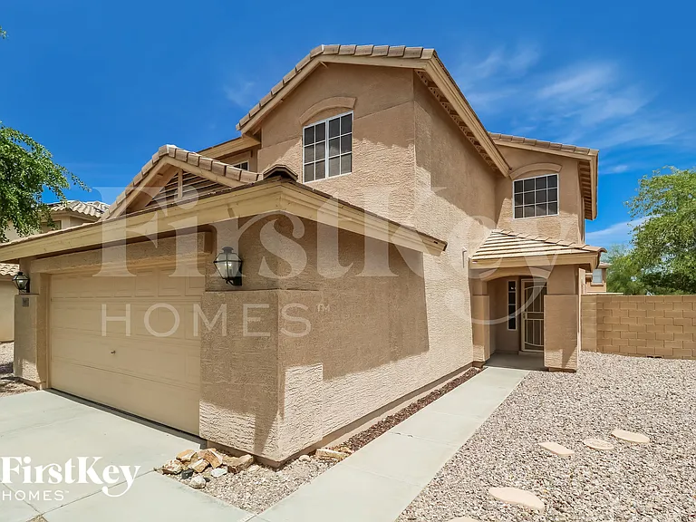 1167 S 225th Ln — Photo 2