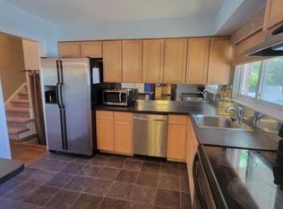 902 Little Whaleneck Rd, East Meadow, NY 11554