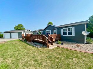 25920 160th Rd, Kearney, NE 68845